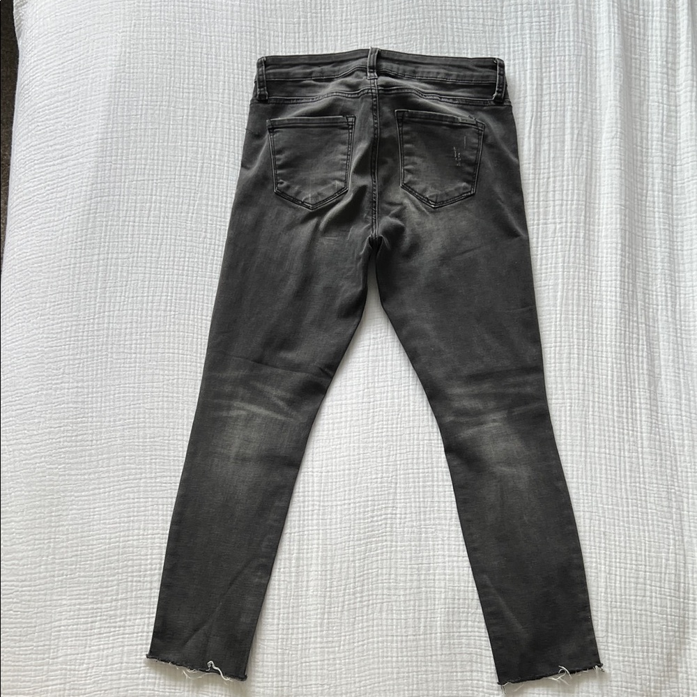 NWOT* • STS Blue Emma Distressed Denim Crop • Size 28 👖*one FLAW (please read) - Picture 3 of 15